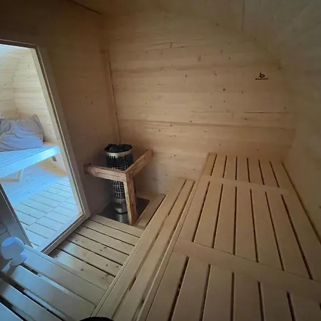 Glamping Les Kralovstvi אוהל מפואר Bílá Třemešná