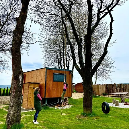 Glamping Les Kralovstvi